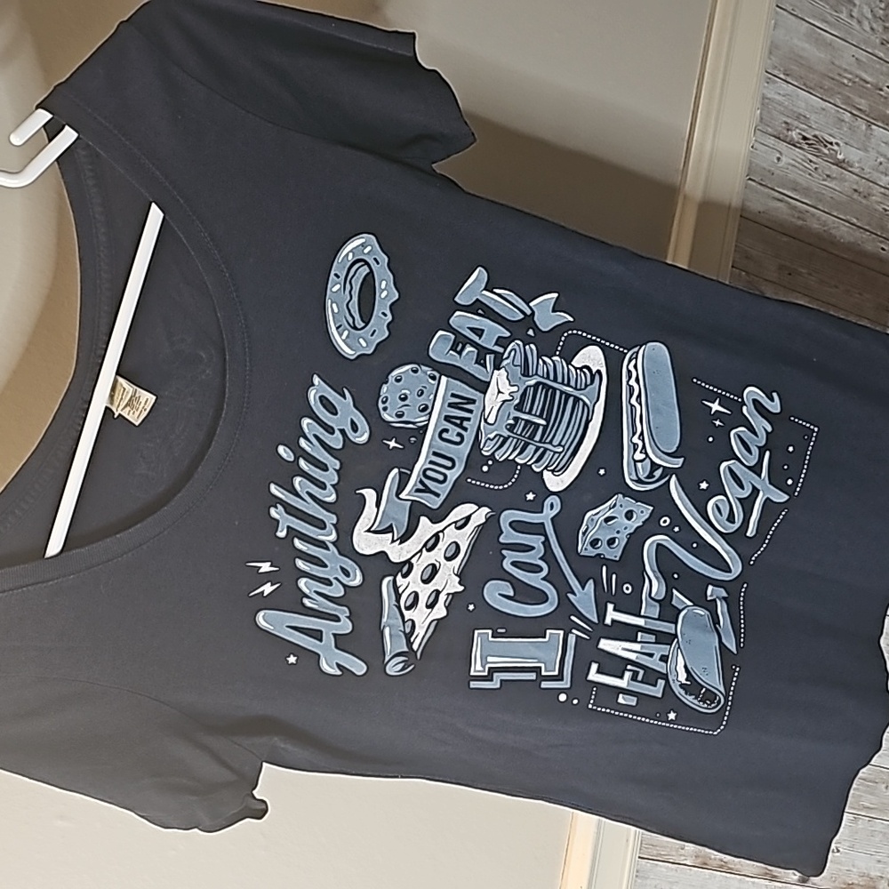 B7🔹️Navy Vegan Tee